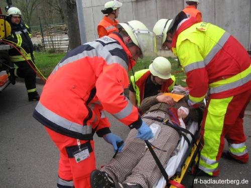 2013-04-21 Rettungdienstuebung FTZ 142